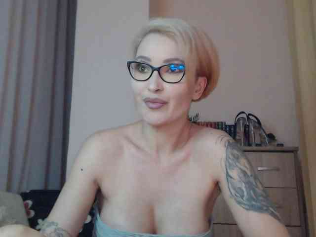 JADAPink webcam