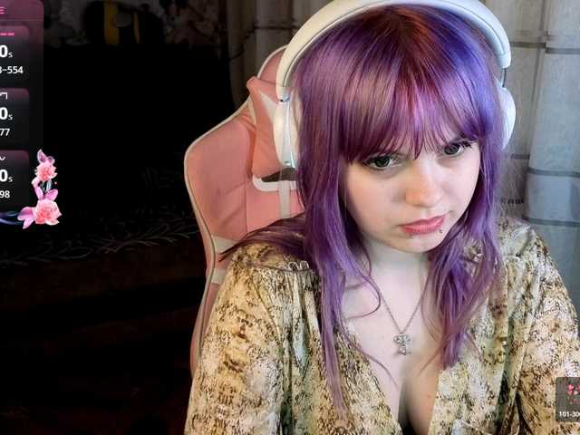 LovelyKristi's BongaCams show and profile