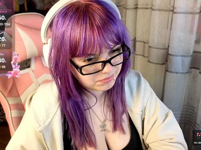 LovelyKristi's BongaCams show and profile