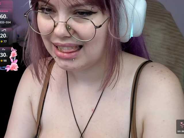 LovelyKristi live cam on BongaCams
