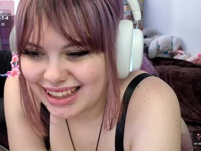 LovelyKristi live cam on BongaCams