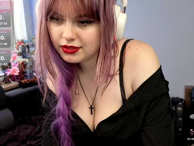 LovelyKristi live cam on BongaCams