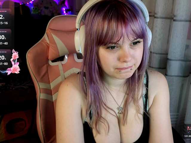 LovelyKristi's BongaCams show and profile