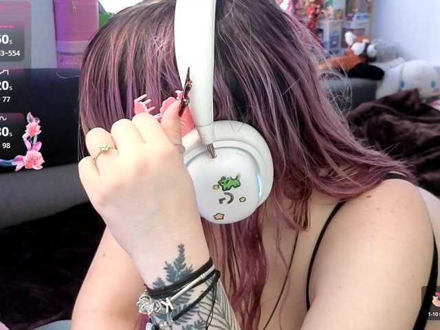 LovelyKristi live cam on BongaCams