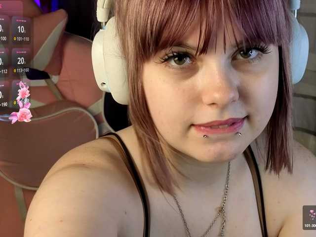 LovelyKristi live cam on BongaCams