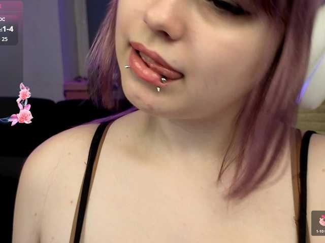 LovelyKristi live cam on BongaCams