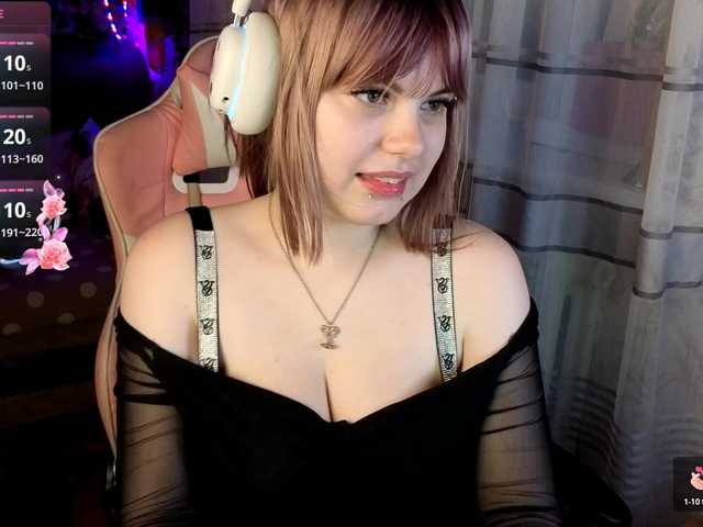 LovelyKristi live cam on BongaCams