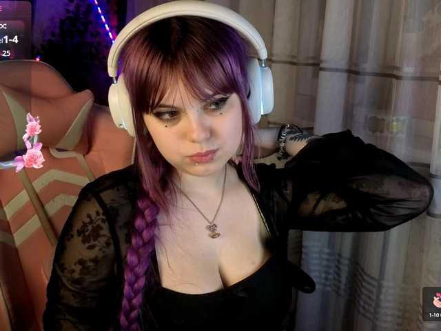 LovelyKristi live cam on BongaCams
