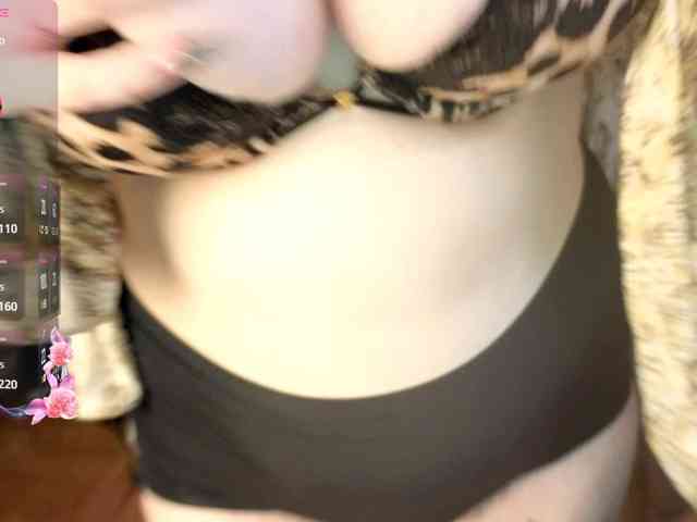 LovelyKristi webcam
