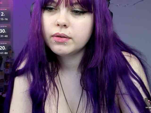 LovelyKristi LovelyKristi