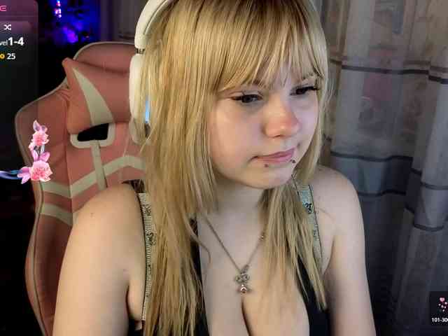 LovelyKristi webcam