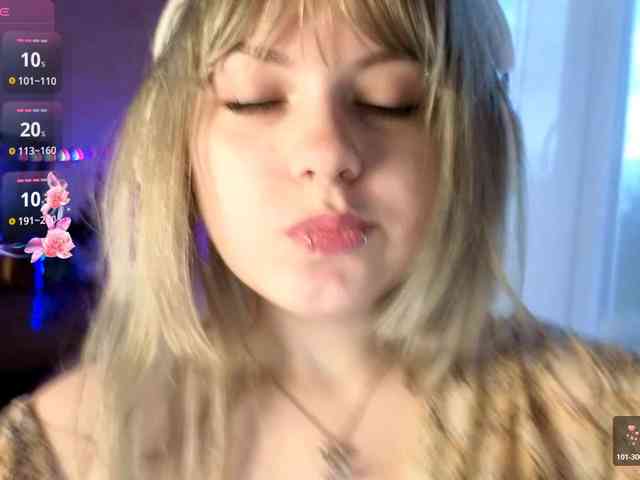 LovelyKristi webcam