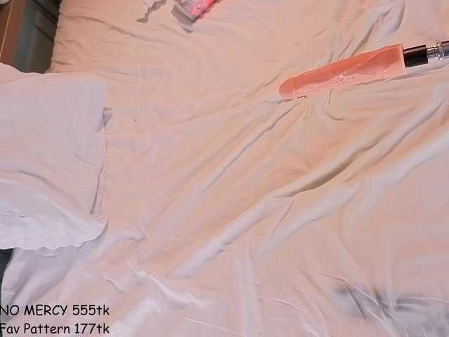 HevenlyRose live cam on BongaCams