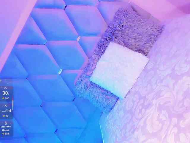 EmmaSweet23 Live Webcam on BongaCams