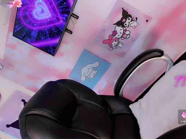 EmmaSweet23 Sex Cam Show