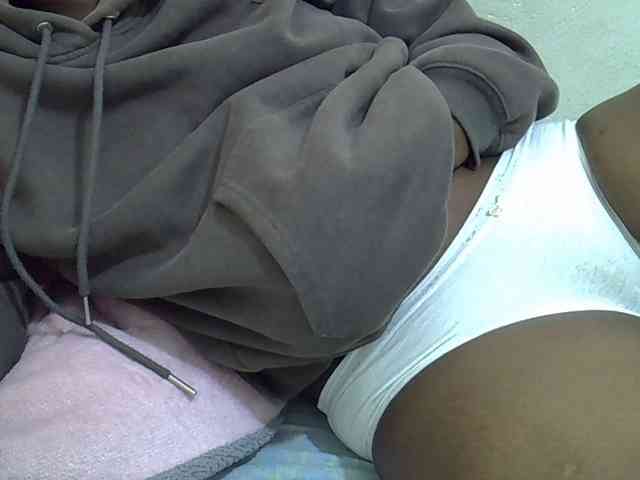 Sexyslim23 webcam