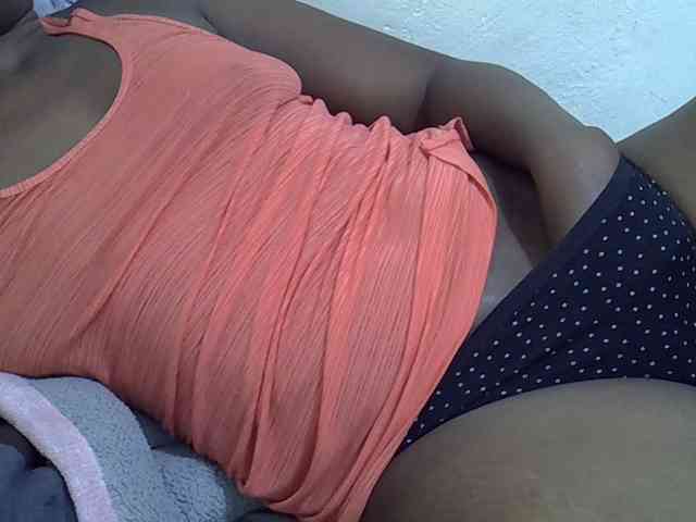 Sexyslim23 webcam