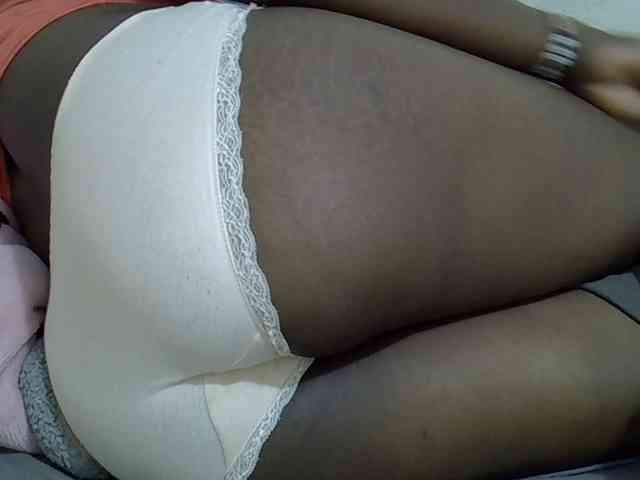 Sexyslim23 webcam