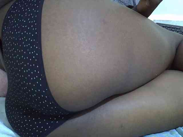 Sexyslim23 webcam