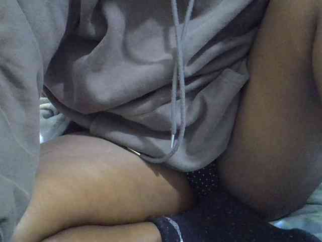 Sexyslim23 webcam