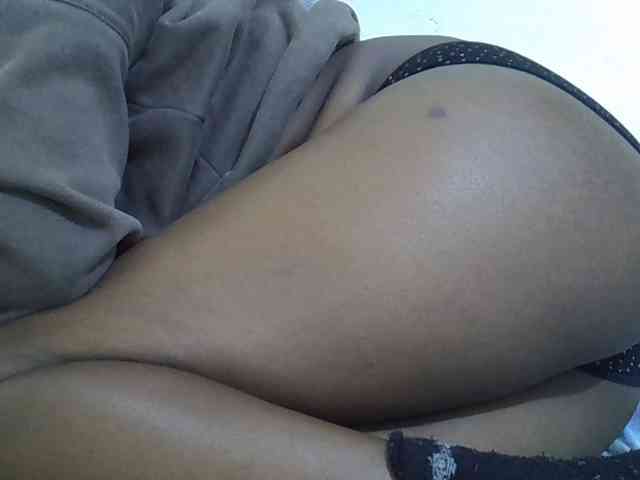 Sexyslim23 webcam