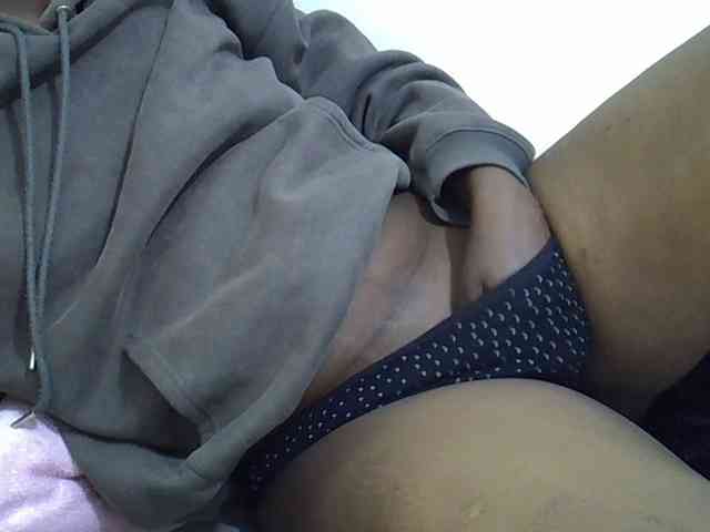 Sexyslim23 webcam