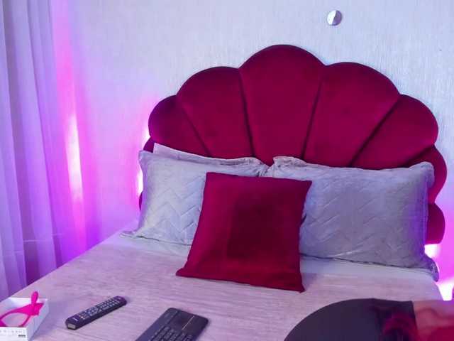 AndreaPink's BongaCams show and profile