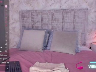 LunaMilf Porn Show