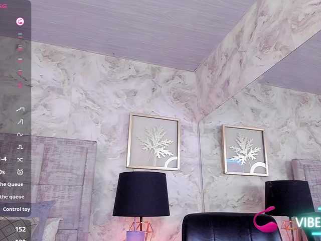 LunaMilf live webcam show
