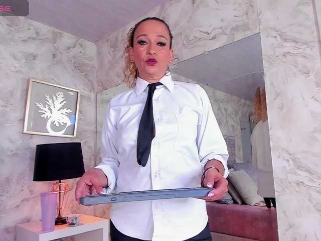 LunaMilf