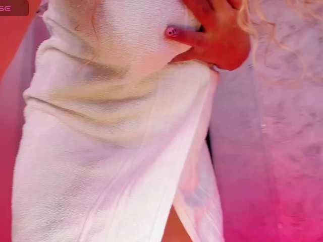 LunaMilf live cam on BongaCams