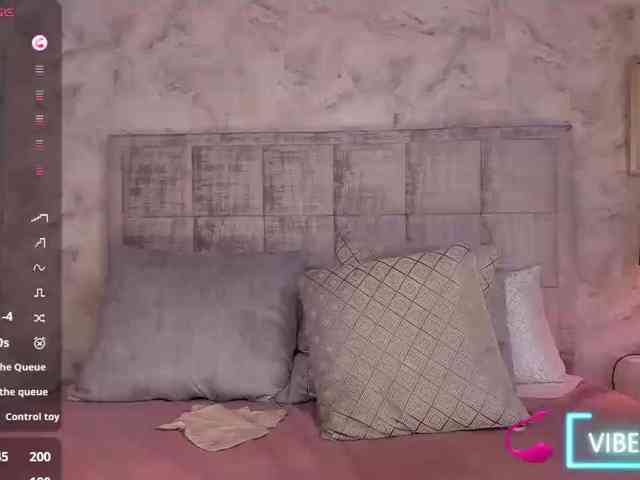 LunaMilf webcam