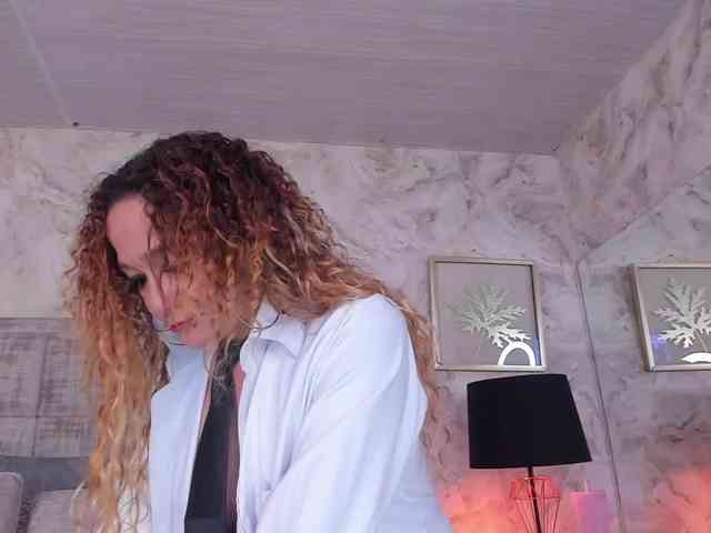 LunaMilf webcam