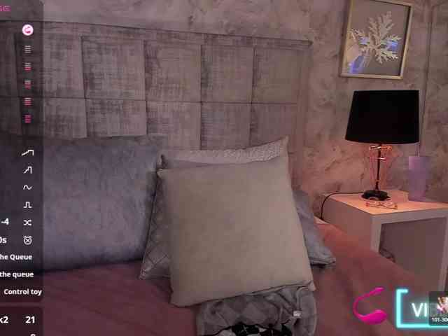 LunaMilf webcam