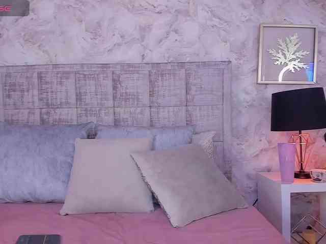 LunaMilf webcam