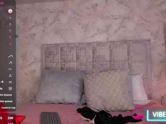 LunaMilf webcam