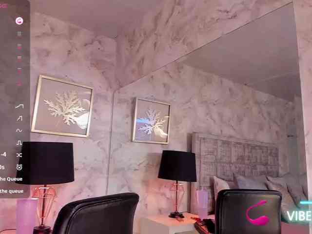 LunaMilf webcam