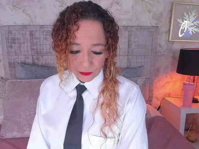 LunaMilf webcam
