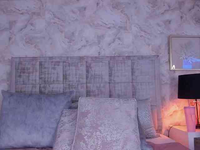 LunaMilf webcam