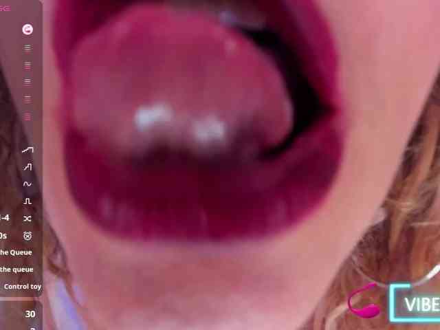 LunaMilf webcam