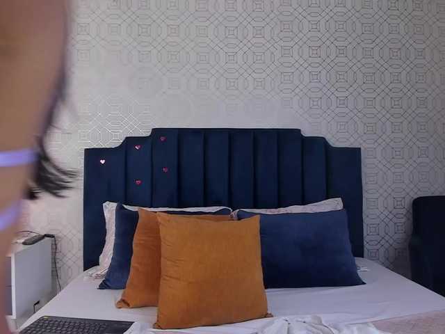 AshleyThompson live cam on BongaCams
