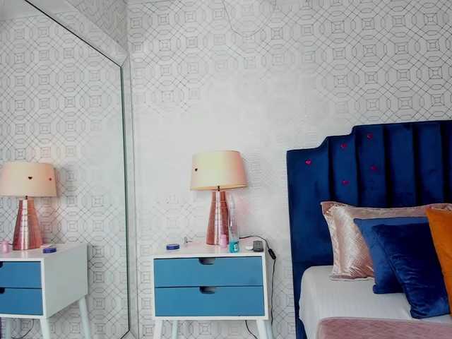 AshleyThompson live cam on BongaCams