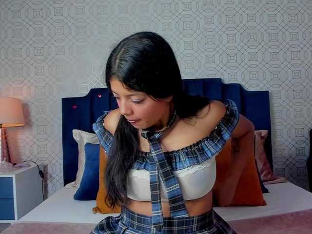 AshleyThompson live cam on BongaCams