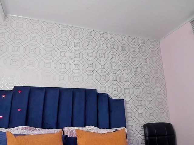 AshleyThompson live cam on BongaCams