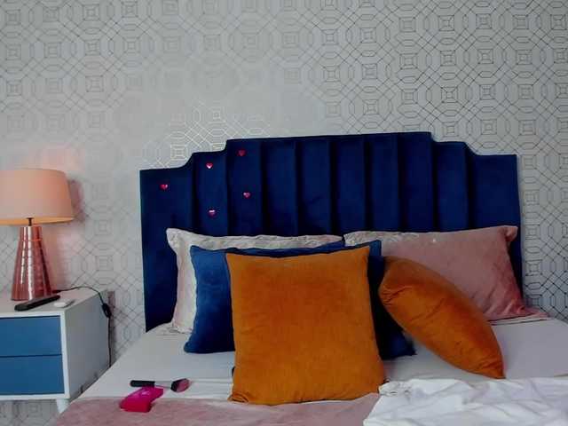 AshleyThompson live cam on BongaCams
