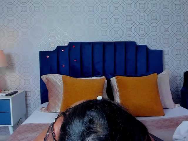 AshleyThompson live cam on BongaCams