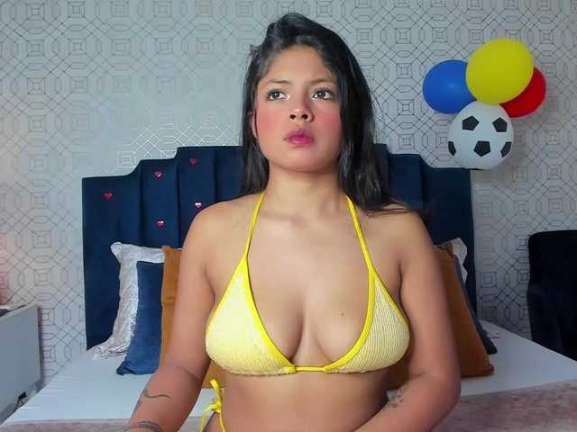 AshleyThompson live cam on BongaCams