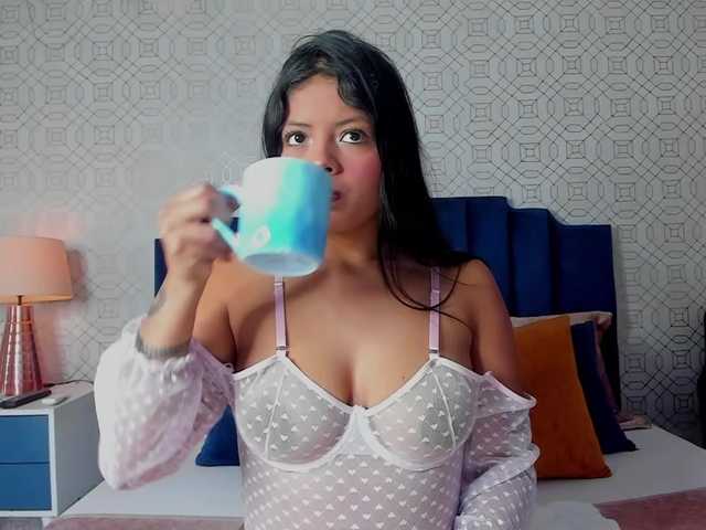 AshleyThompson live cam on BongaCams
