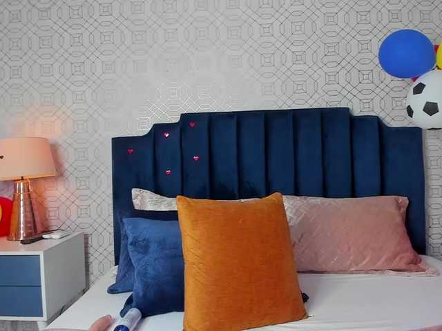 AshleyThompson live cam on BongaCams