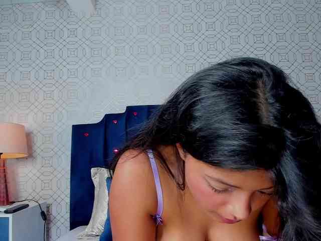 AshleyThompson webcam